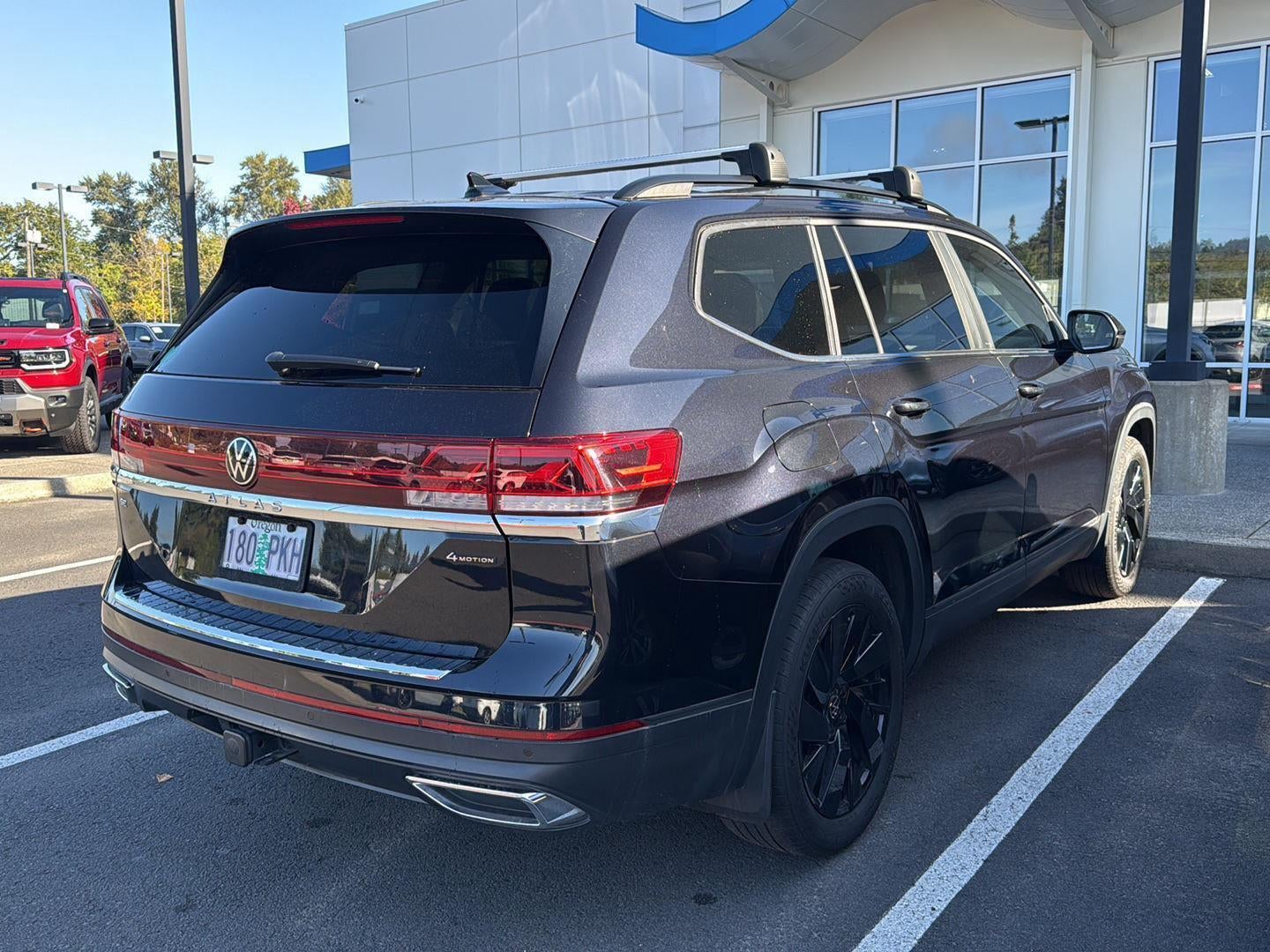 2024 Volkswagen Atlas 2.0T SE w/Technology