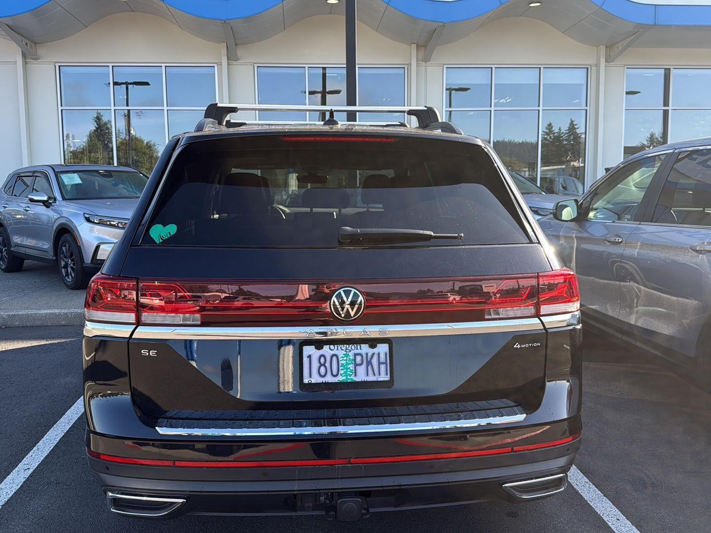 2024 Volkswagen Atlas 2.0T SE w/Technology