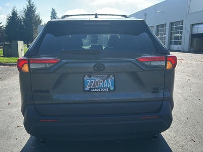 2021 Toyota RAV4 LE