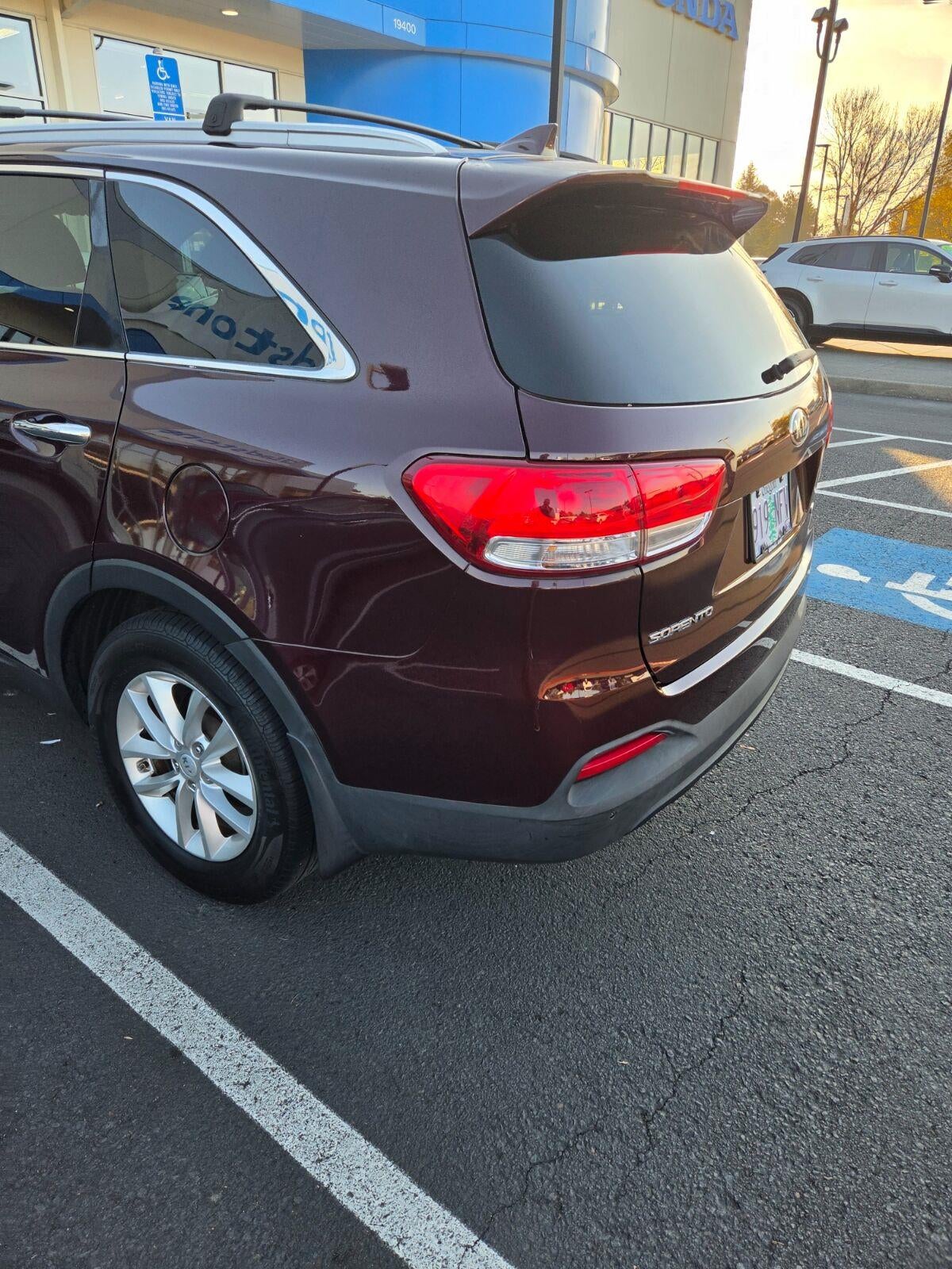 2018 Kia Sorento LX