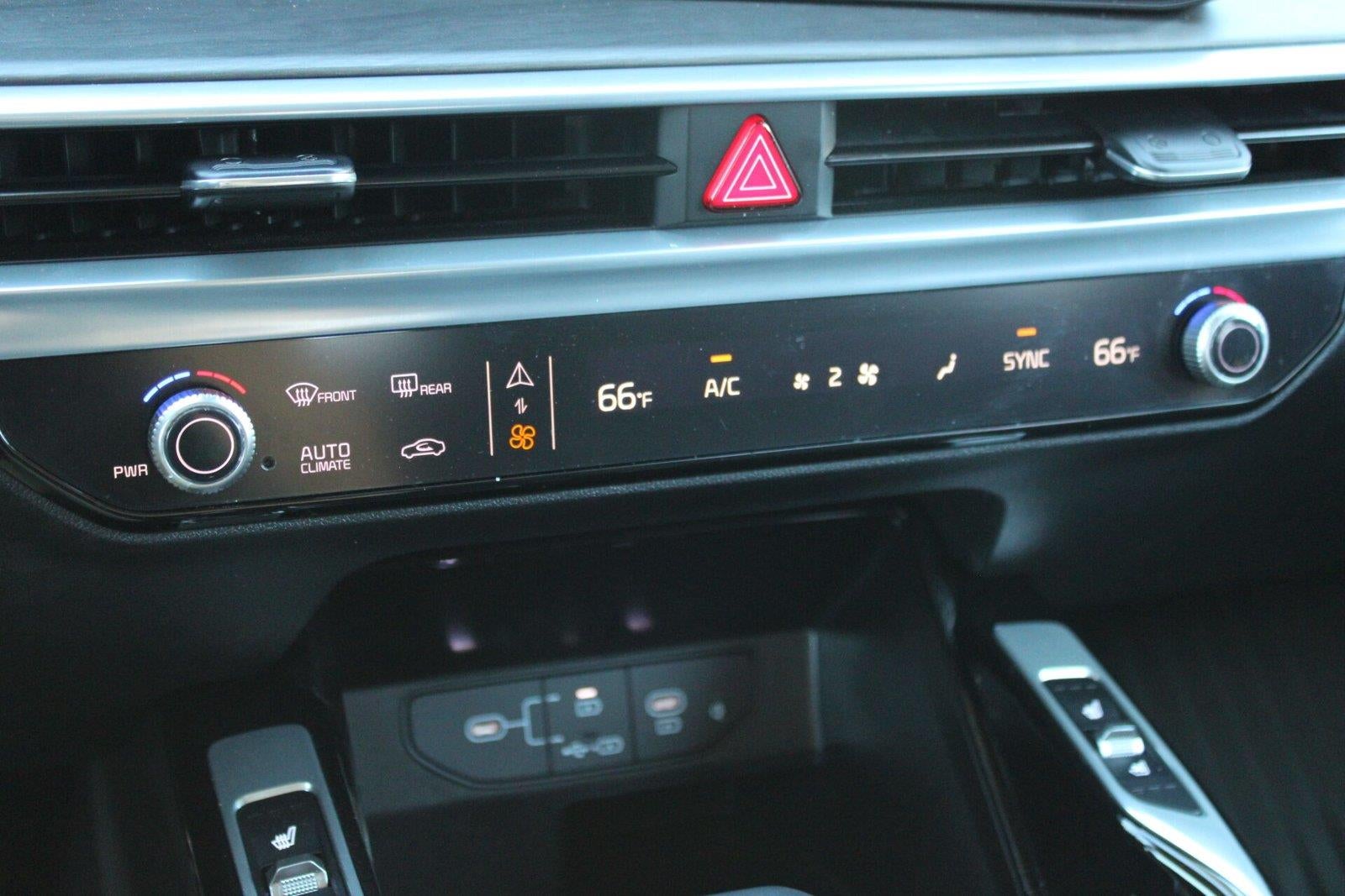 2024 Kia Sorento X-Line SX - Photo 29