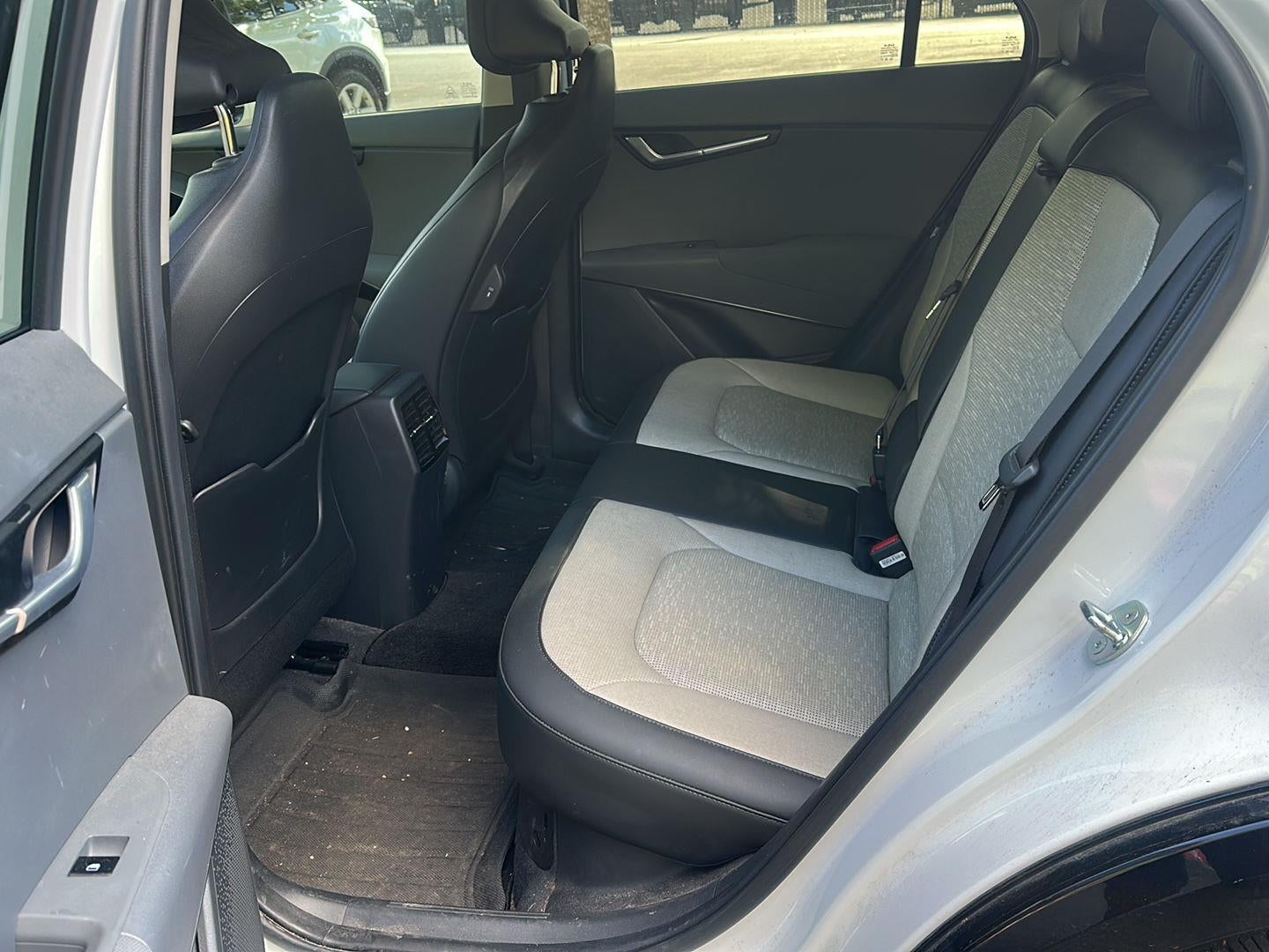 2024 Kia Niro SX Touring